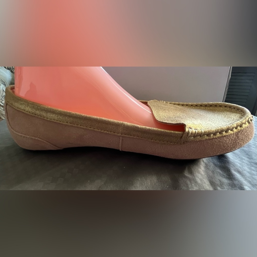 Isaac Mizrahi Women’s Dusty Rose/Gold Flats, ZOE Loafers, Leather; Size 9.5W - Picture 2 of 9